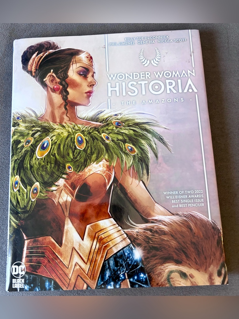 Wonder Woman Historia: The Amazons - Hardcover By Deconnick, Kelly Sue - GOOD